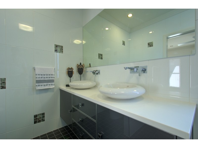 12 Saba Street, Burdell QLD 4818