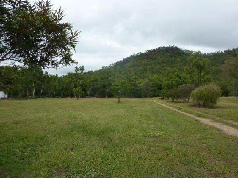 5A Bill Court, Alligator Creek QLD 4816