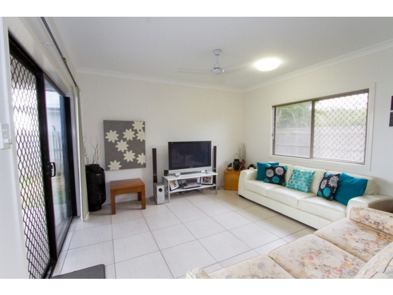 19 Rangeleigh Court, Mount Louisa QLD 4814