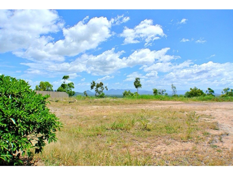 63 Goicoechea Drive, Bushland Beach QLD 4818