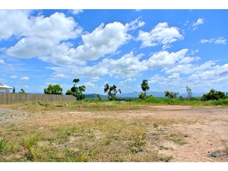 63 Goicoechea Drive, Bushland Beach QLD 4818