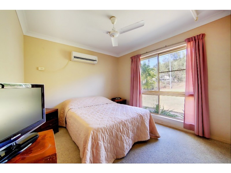 11 Mt Kulburn Drive, Jensen QLD 4818