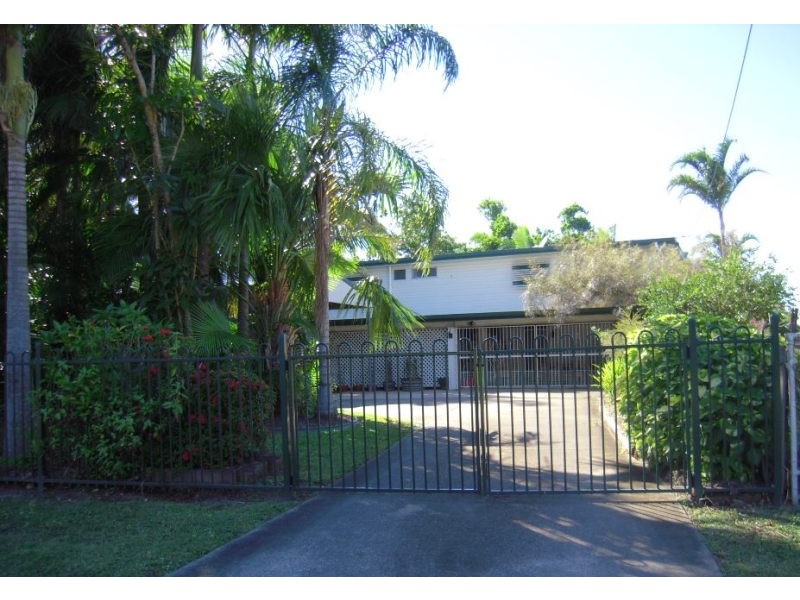 8 Mawai Street, Mysterton QLD 4812