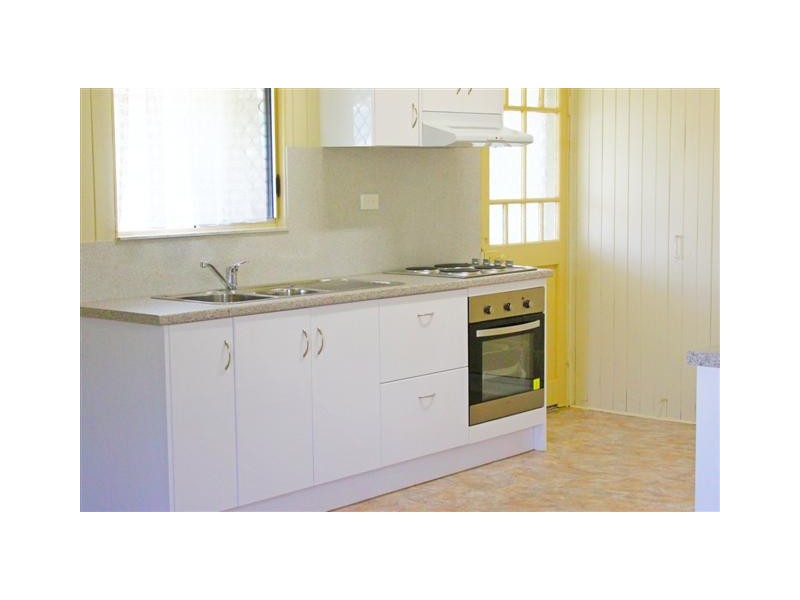 8 Crowder Street, Garbutt QLD 4814