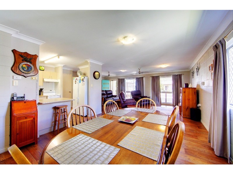 6 Feeney Avenue, Rasmussen QLD 4815