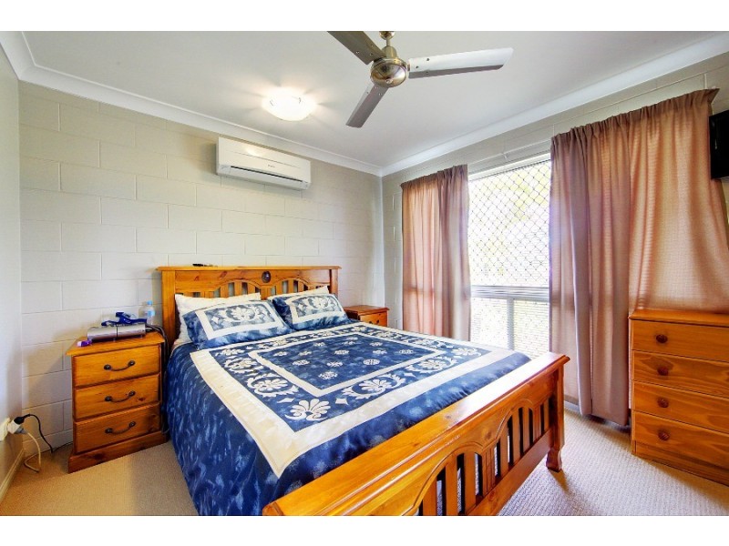 6 Feeney Avenue, Rasmussen QLD 4815