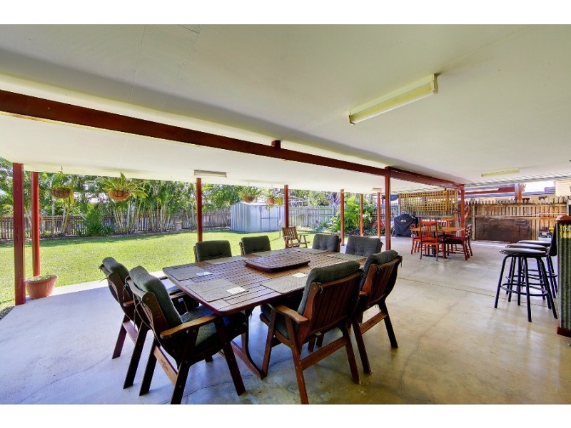 6 Feeney Avenue, Rasmussen QLD 4815