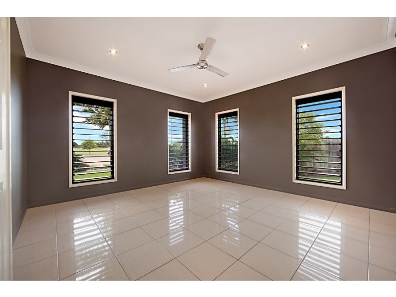 1 Newhaven Place, Idalia QLD 4811