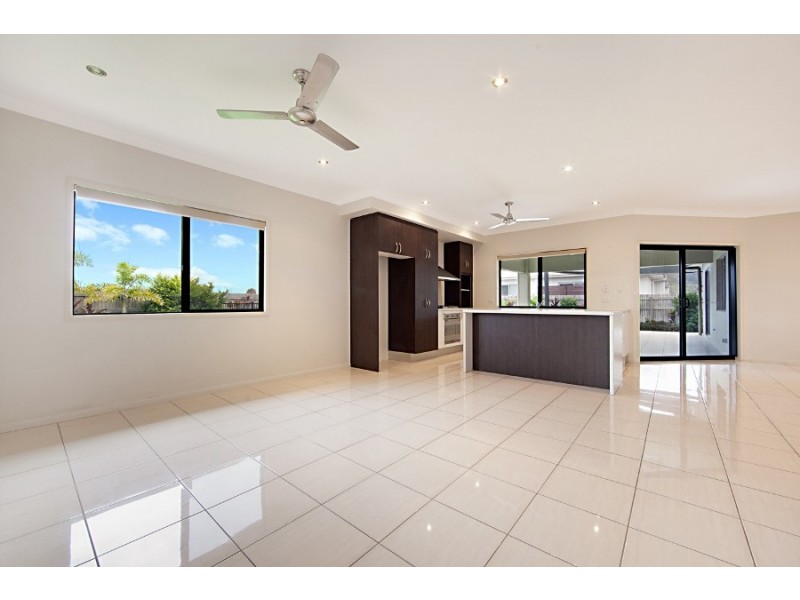 1 Newhaven Place, Idalia QLD 4811