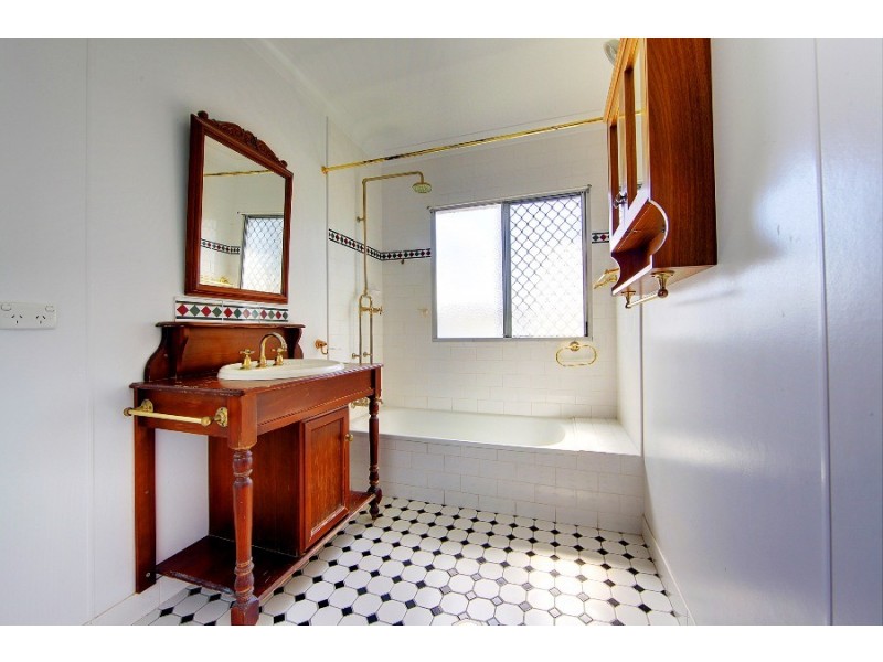 3 Burns Street, Gulliver QLD 4812