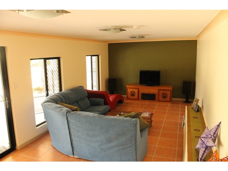 1515 RIVERWAY DRIVE, Kelso QLD 4815