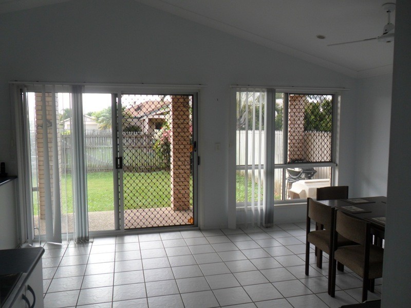 77 PHOENIX PARADE, Kirwan QLD 4817