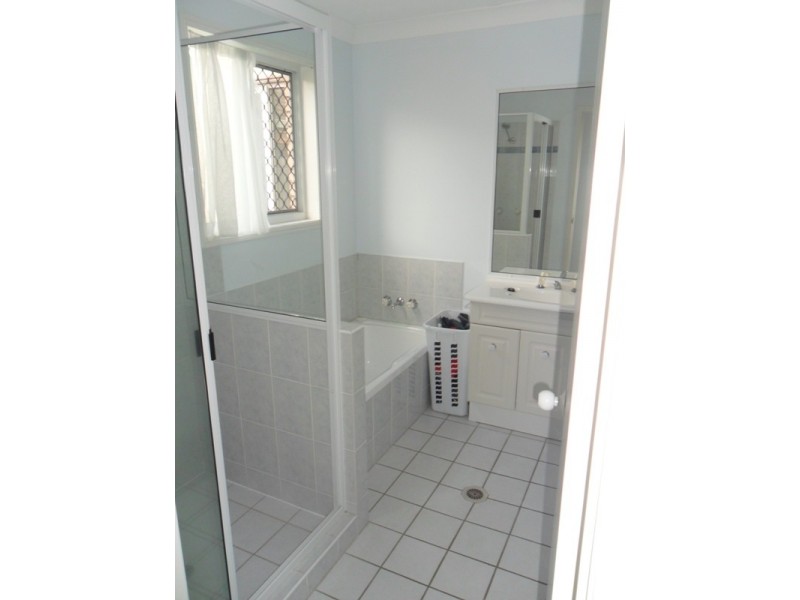 77 PHOENIX PARADE, Kirwan QLD 4817