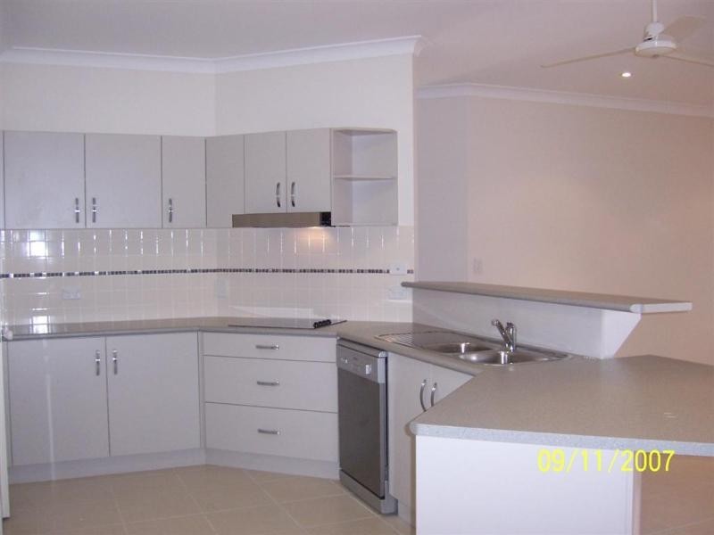 5 PHANTOM PLACE, Mount Louisa QLD 4814