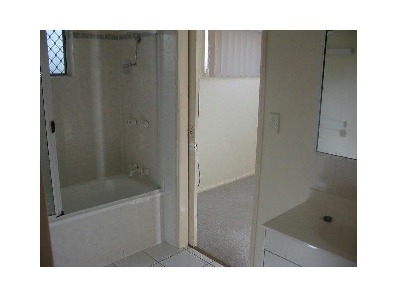 6 TARTAN PLACE, Rasmussen QLD 4815