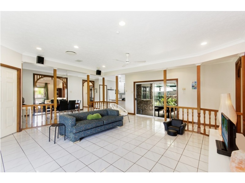 25 Evergreen Drive, Kirwan QLD 4817