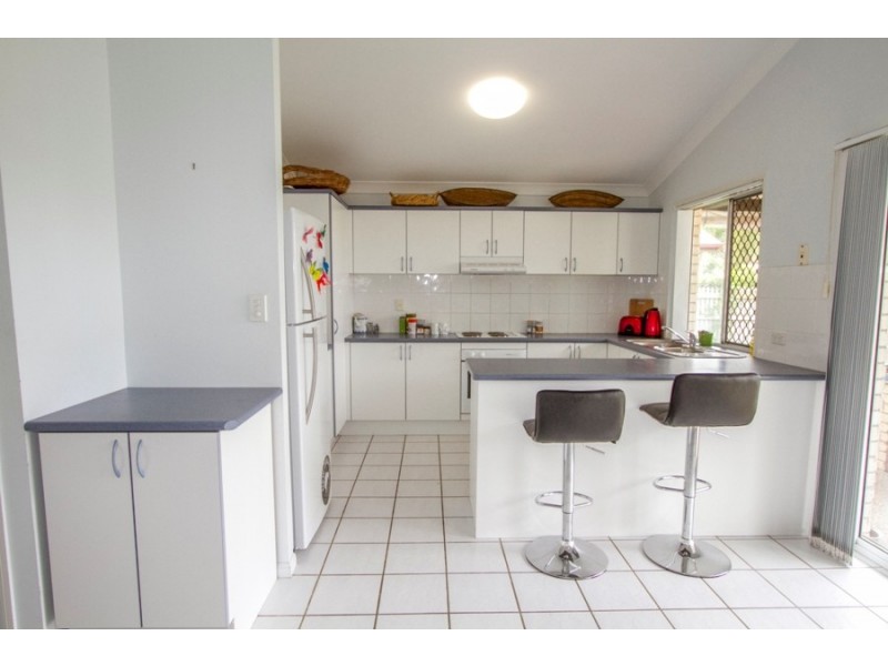 77 Phoenix Parade, Kirwan QLD 4817