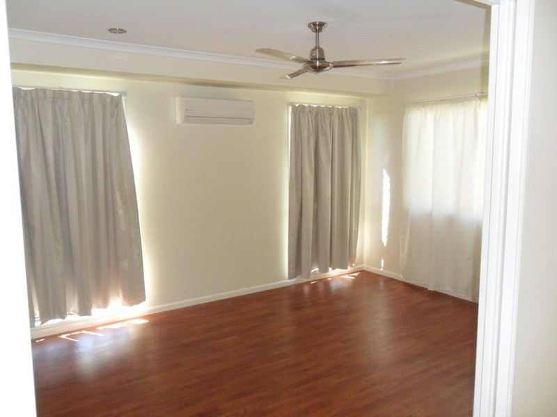 10 DAYDREAM CIRCUIT, Burdell QLD 4818