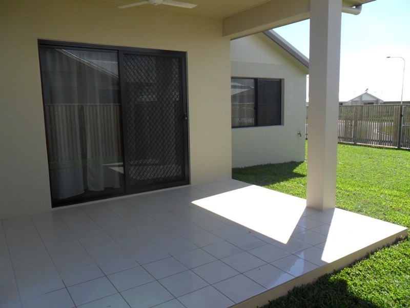 10 DAYDREAM CIRCUIT, Burdell QLD 4818