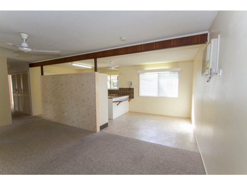 10 Peter Street, Kelso QLD 4815