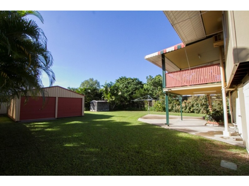 10 Peter Street, Kelso QLD 4815