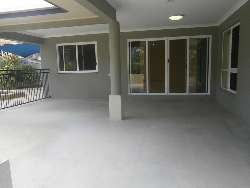 10 PERISHER COURT, Mount Louisa QLD 4814