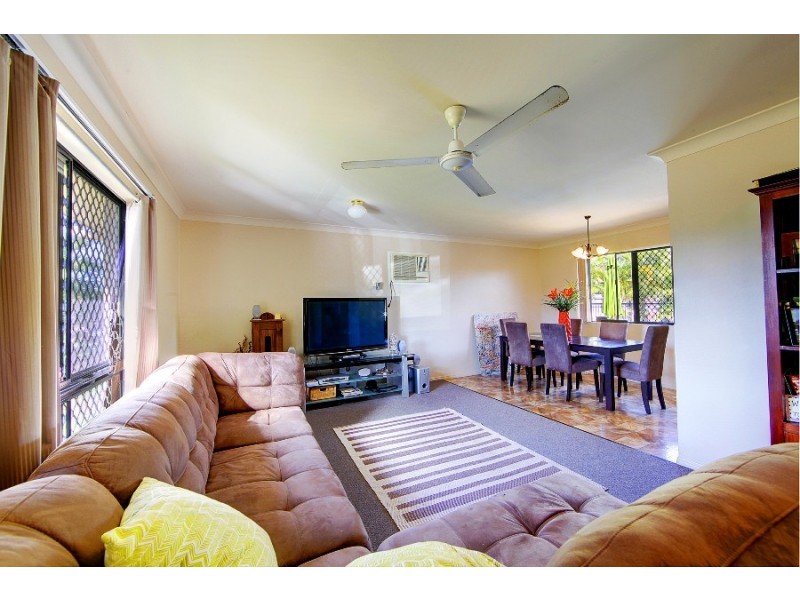 49 Martinez Avenue, West End QLD 4810