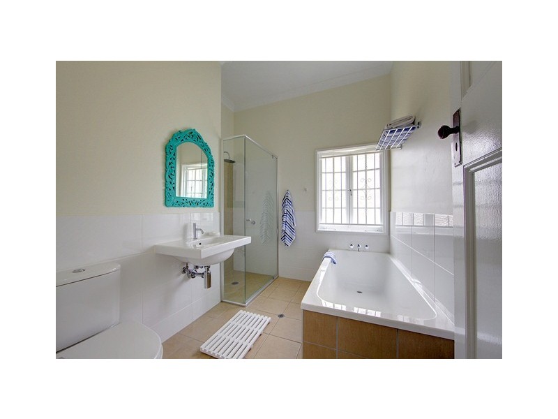 11 WHYTE STREET, Hermit Park QLD 4812