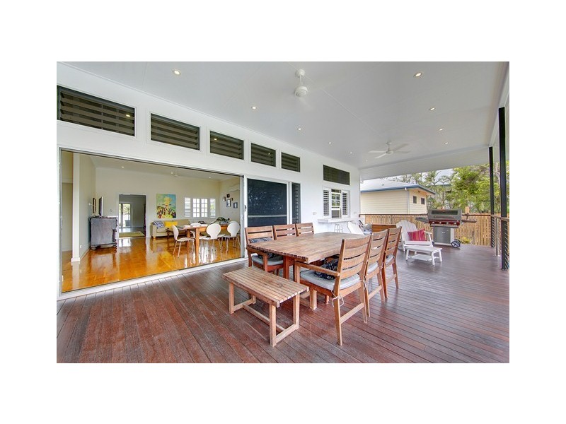 11 WHYTE STREET, Hermit Park QLD 4812