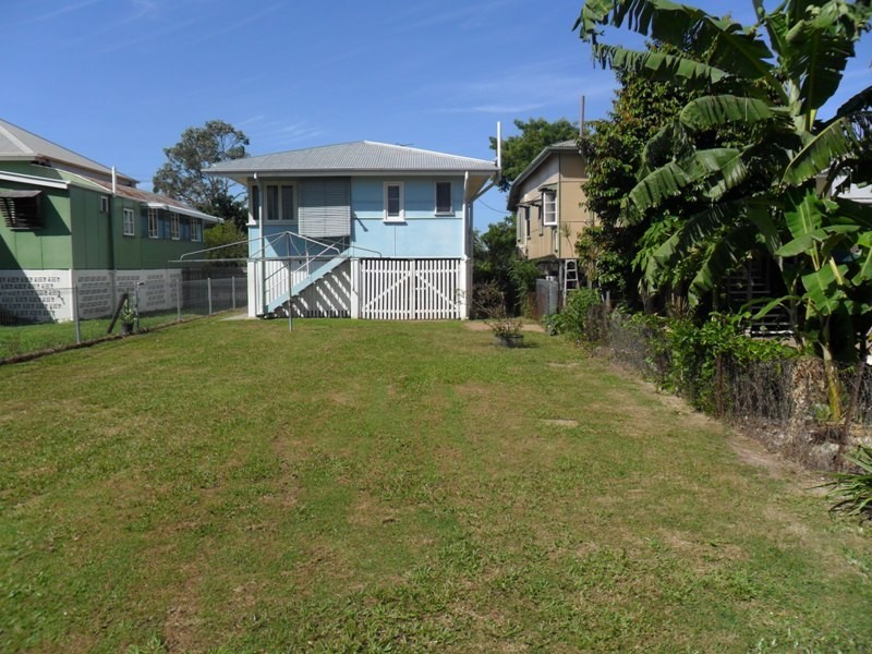 20 RAILWAY AVENUE, Railway Estate QLD 4810