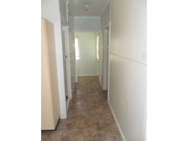 20 RAILWAY AVENUE, Railway Estate QLD 4810