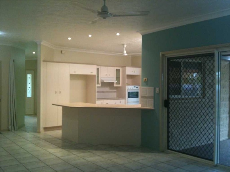 32 MORSTONE STREET, Annandale QLD 4814