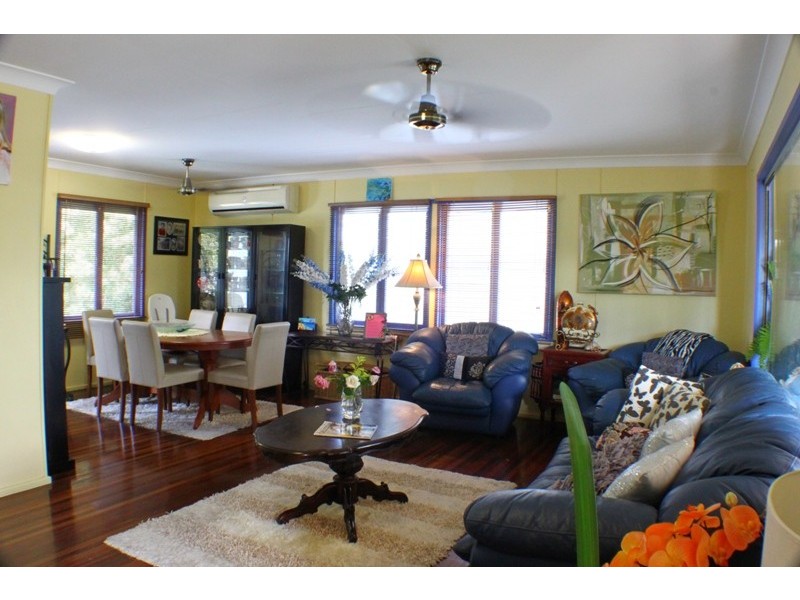 16 POINCIANA STREET, Cranbrook QLD 4814