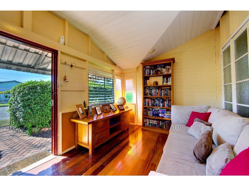 40 Ahearne Street, Hermit Park QLD 4812