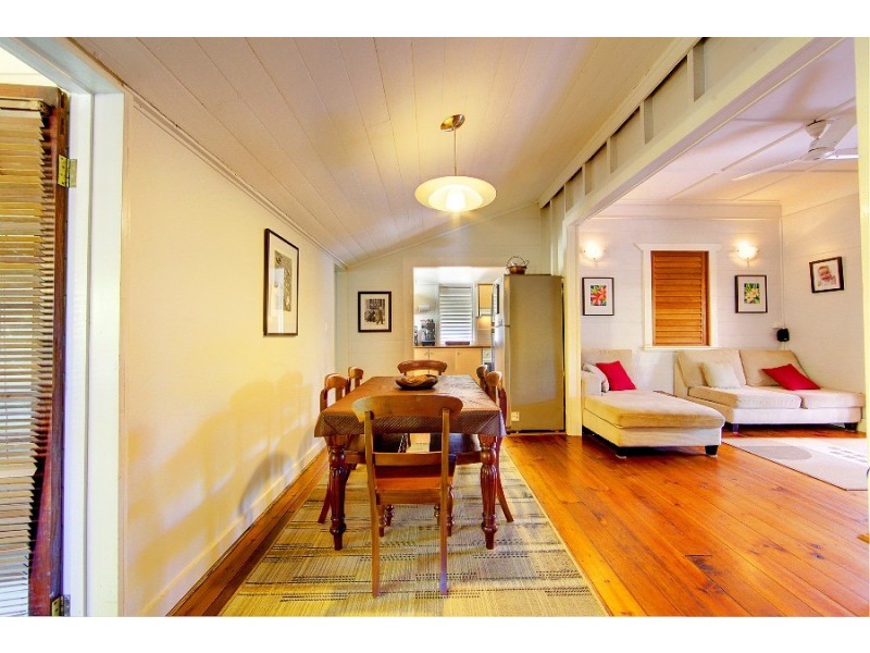 40 Ahearne Street, Hermit Park QLD 4812