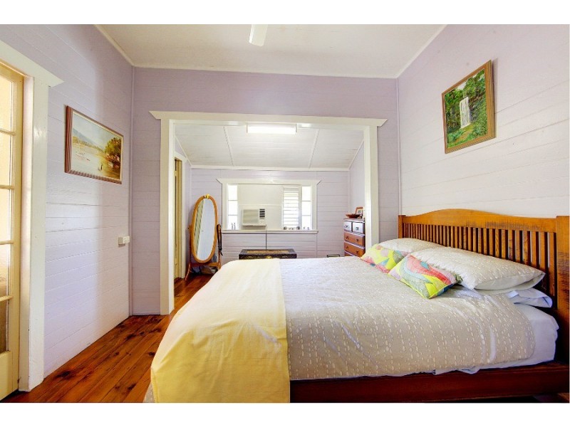 40 Ahearne Street, Hermit Park QLD 4812