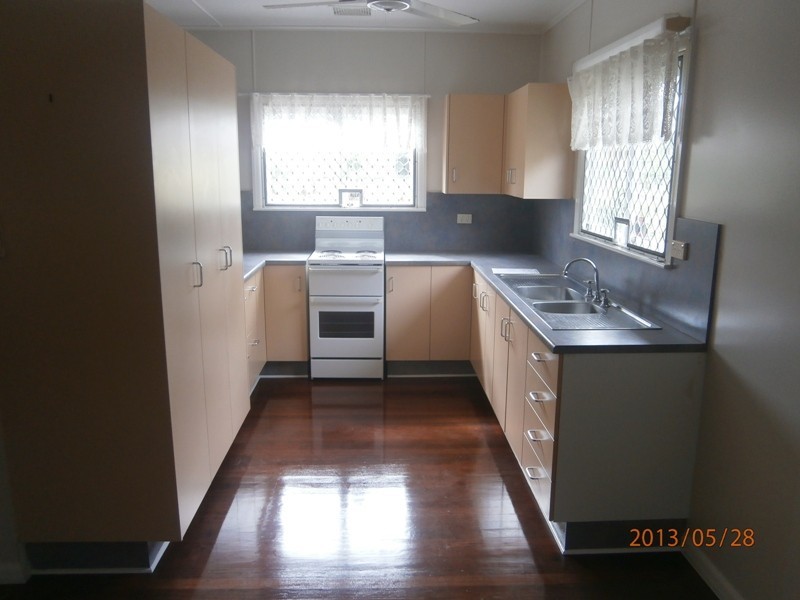 17 CORDELIA AVENUE, Cranbrook QLD 4814