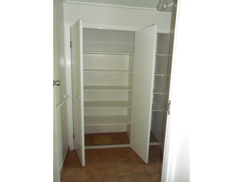 17 CORDELIA AVENUE, Cranbrook QLD 4814