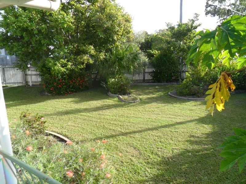 17 CORDELIA AVENUE, Cranbrook QLD 4814