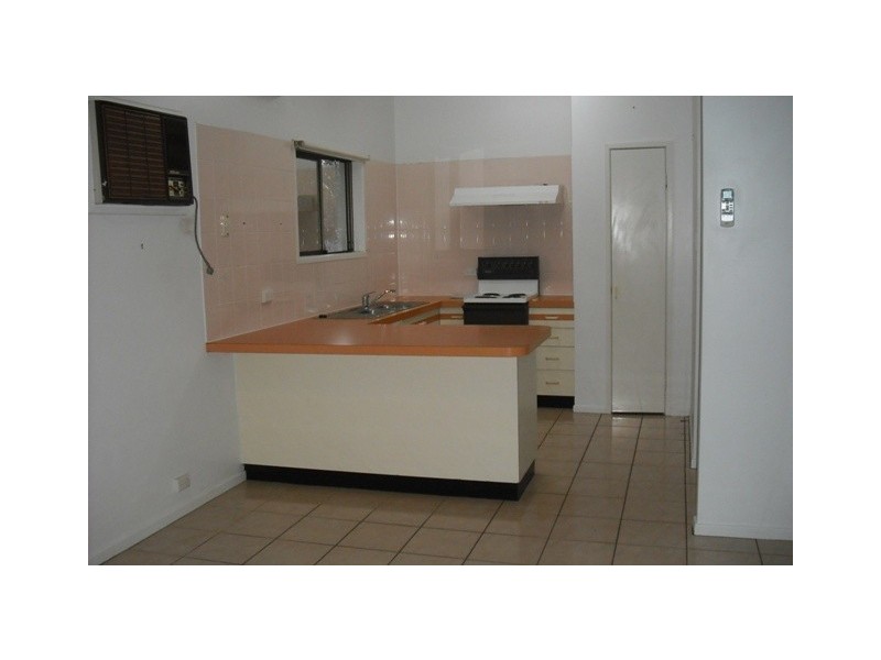 2/22 Halloran Street, Rosslea QLD 4812