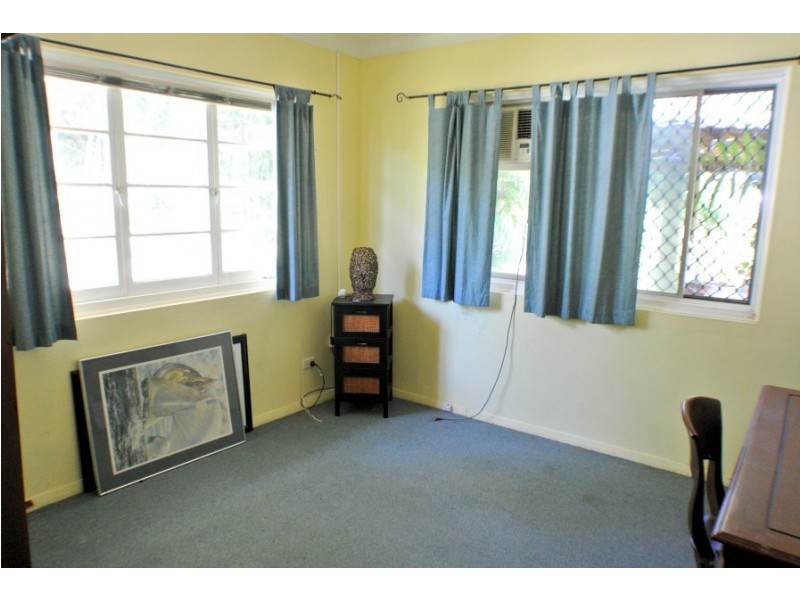 36 Philp Street, Hermit Park QLD 4812