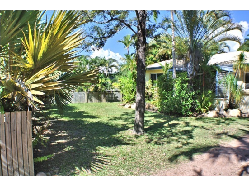 36 Philp Street, Hermit Park QLD 4812