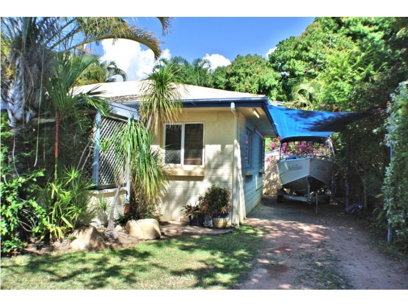 36 Philp Street, Hermit Park QLD 4812