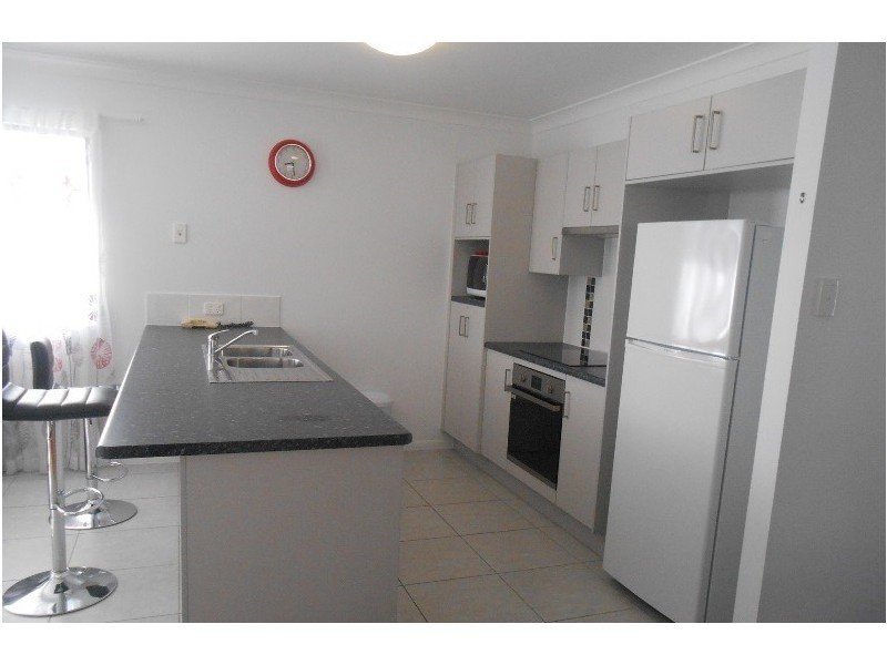 10 SKARDON PLACE, Kelso QLD 4815