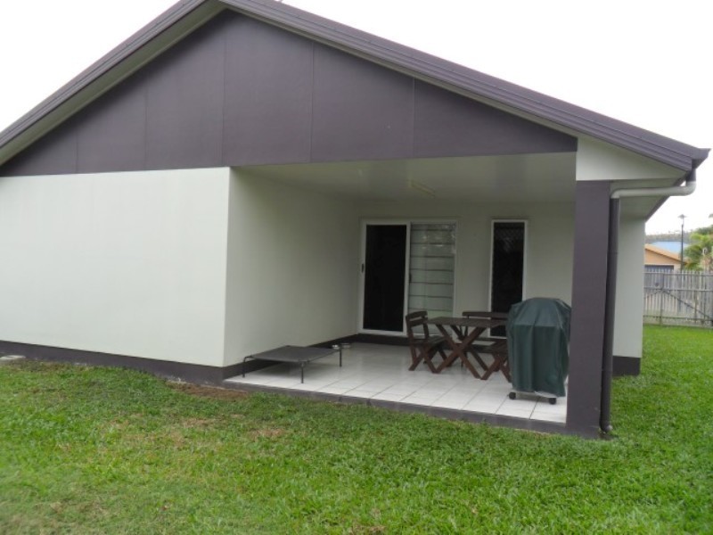 9 DUNDAS CRESCENT, Kirwan QLD 4817