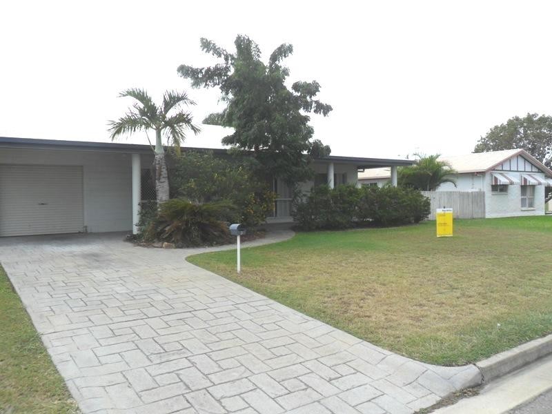 3 LORNSLEIGH STREET, Mount Louisa QLD 4814