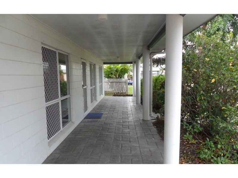 3 LORNSLEIGH STREET, Mount Louisa QLD 4814