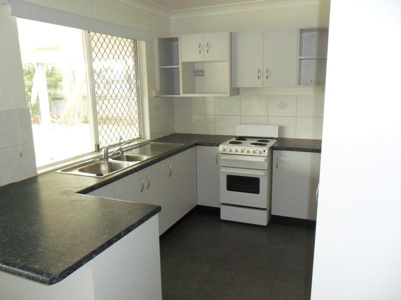 3 LORNSLEIGH STREET, Mount Louisa QLD 4814