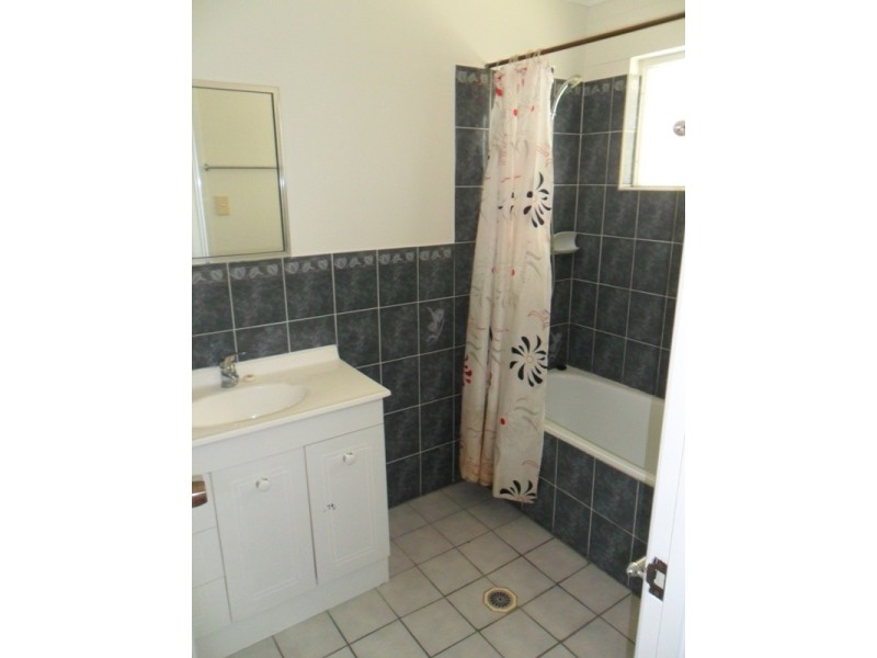 3 LORNSLEIGH STREET, Mount Louisa QLD 4814