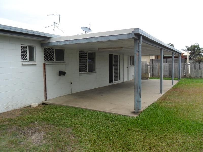 3 LORNSLEIGH STREET, Mount Louisa QLD 4814